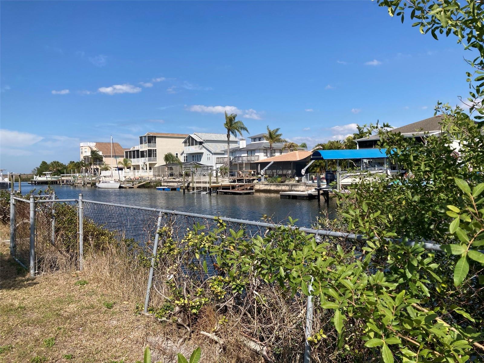 Image 2 of 4 For 15626 Donzi Drive