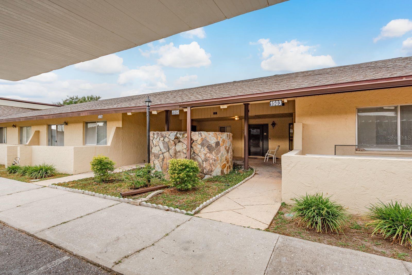 Details for 1507 12th Court Se, LARGO, FL 33771