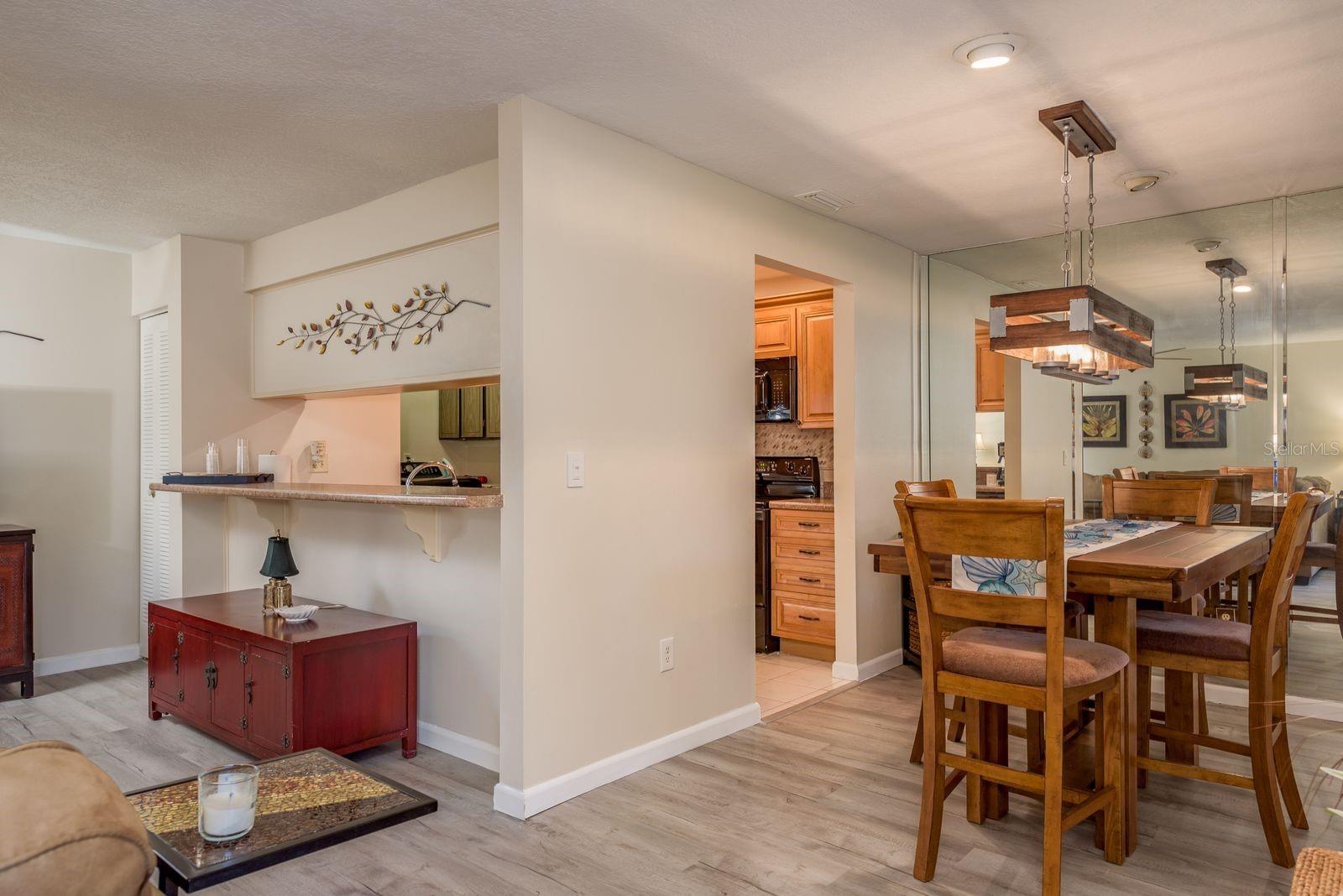 Image 12 of 33 For 1507 12th Court Se