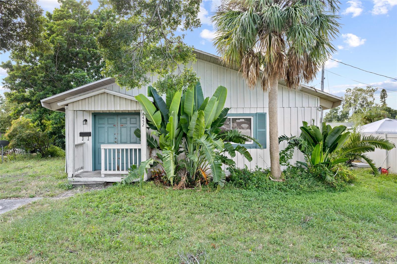 Details for 8452 6th Street N, ST PETERSBURG, FL 33702