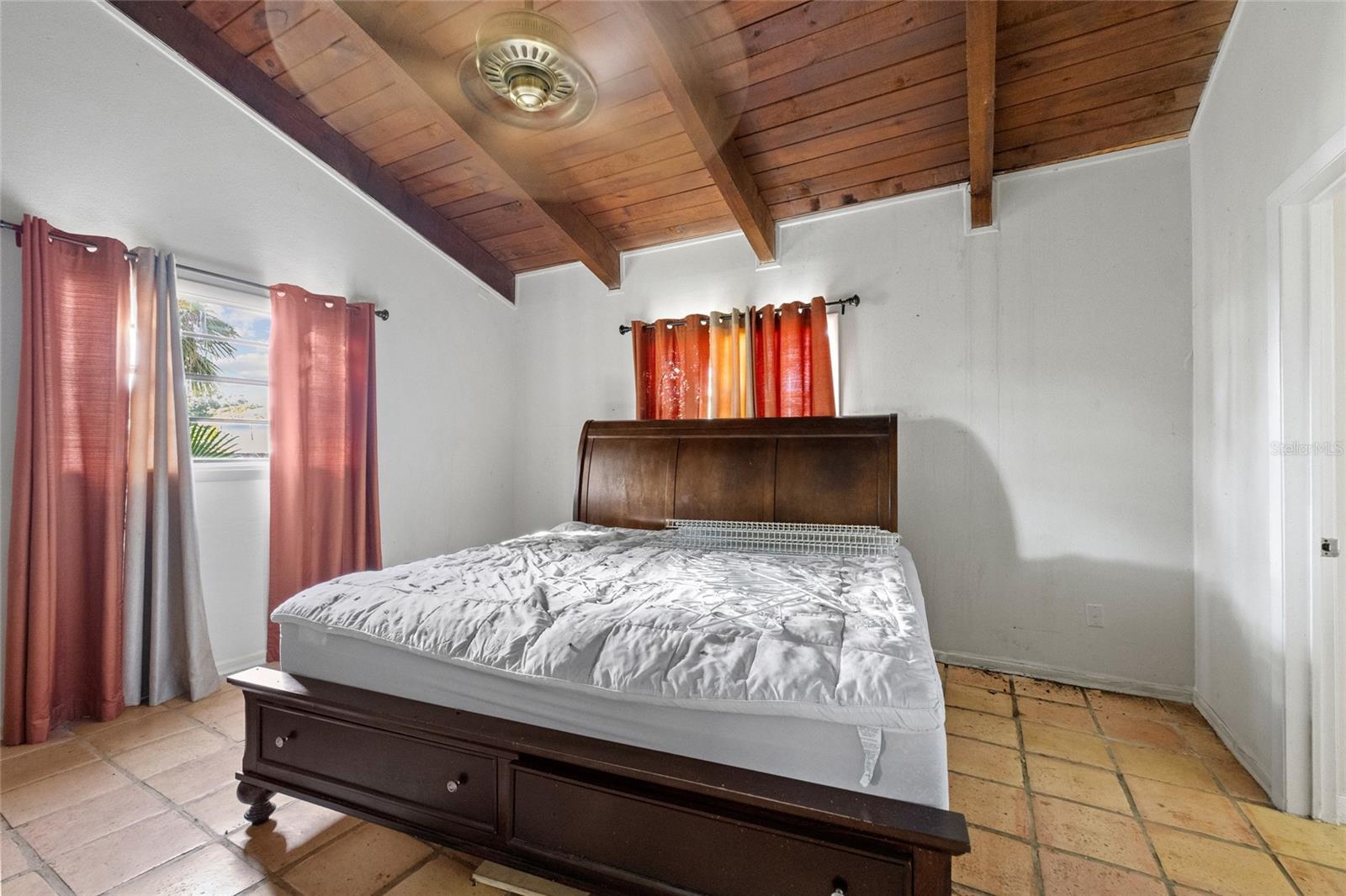 Image 13 of 23 For 8452 6th Street N
