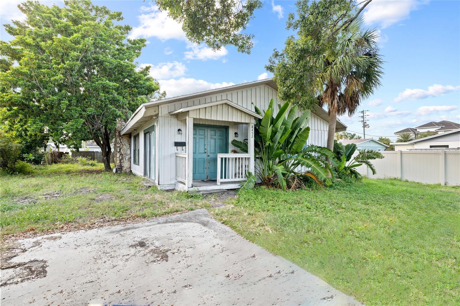 Image 7 of 23 For 8452 6th Street N