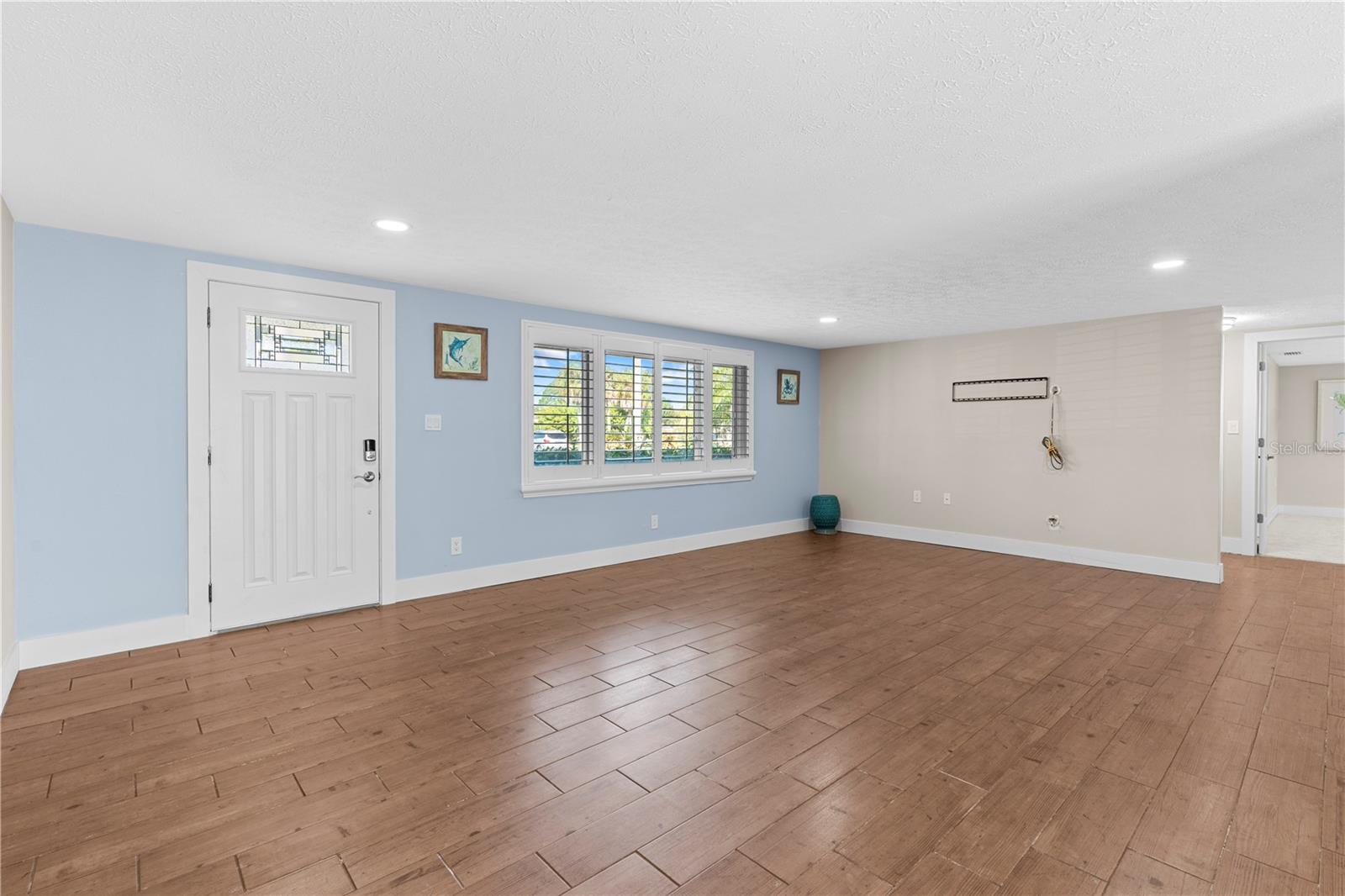 Image 17 of 41 For 105 North Branch Road