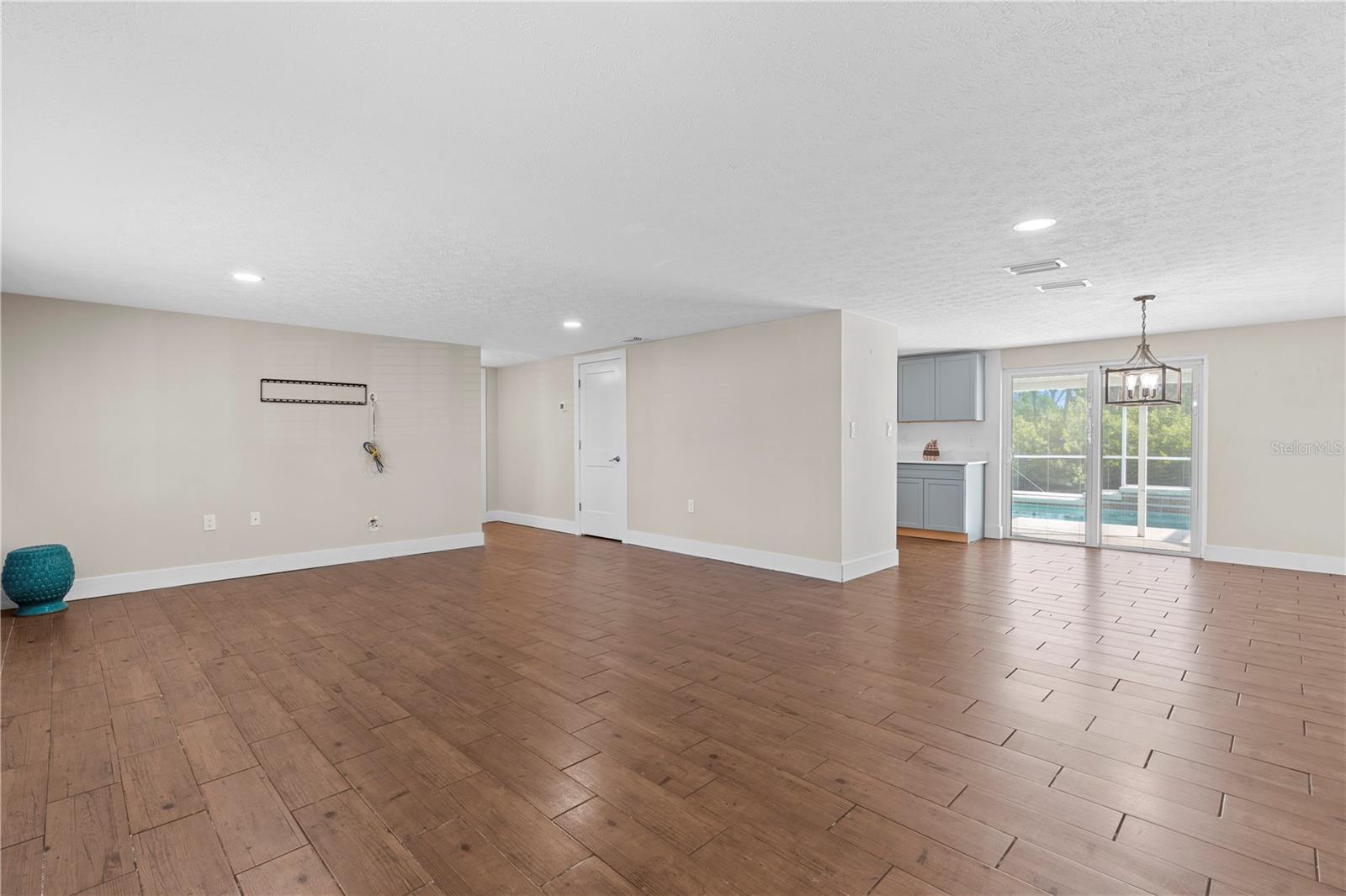 Image 18 of 41 For 105 North Branch Road