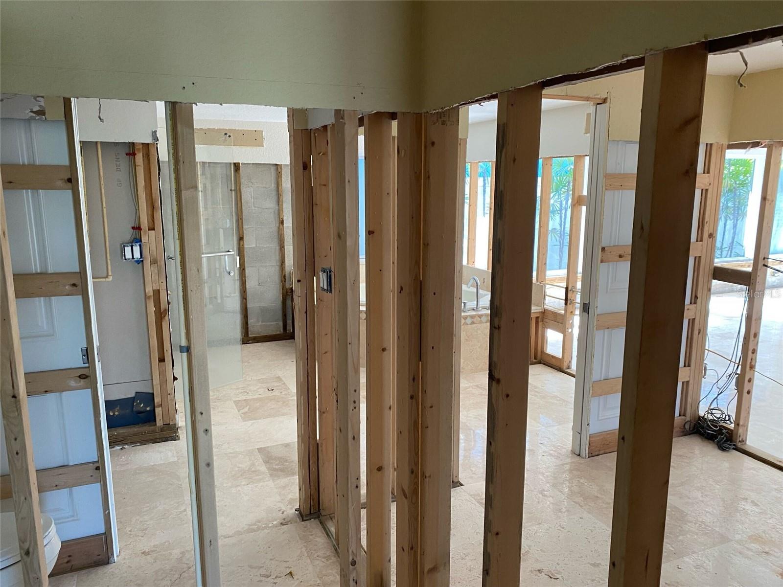 Image 10 of 12 For 65 Iris Street