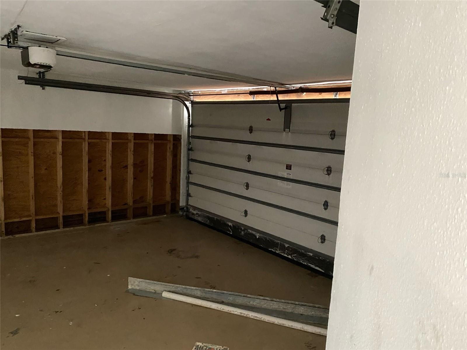 Image 11 of 12 For 65 Iris Street