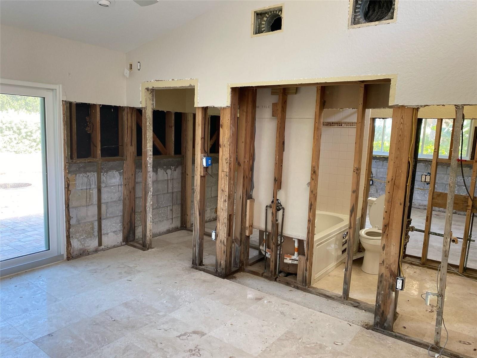 Image 9 of 12 For 65 Iris Street