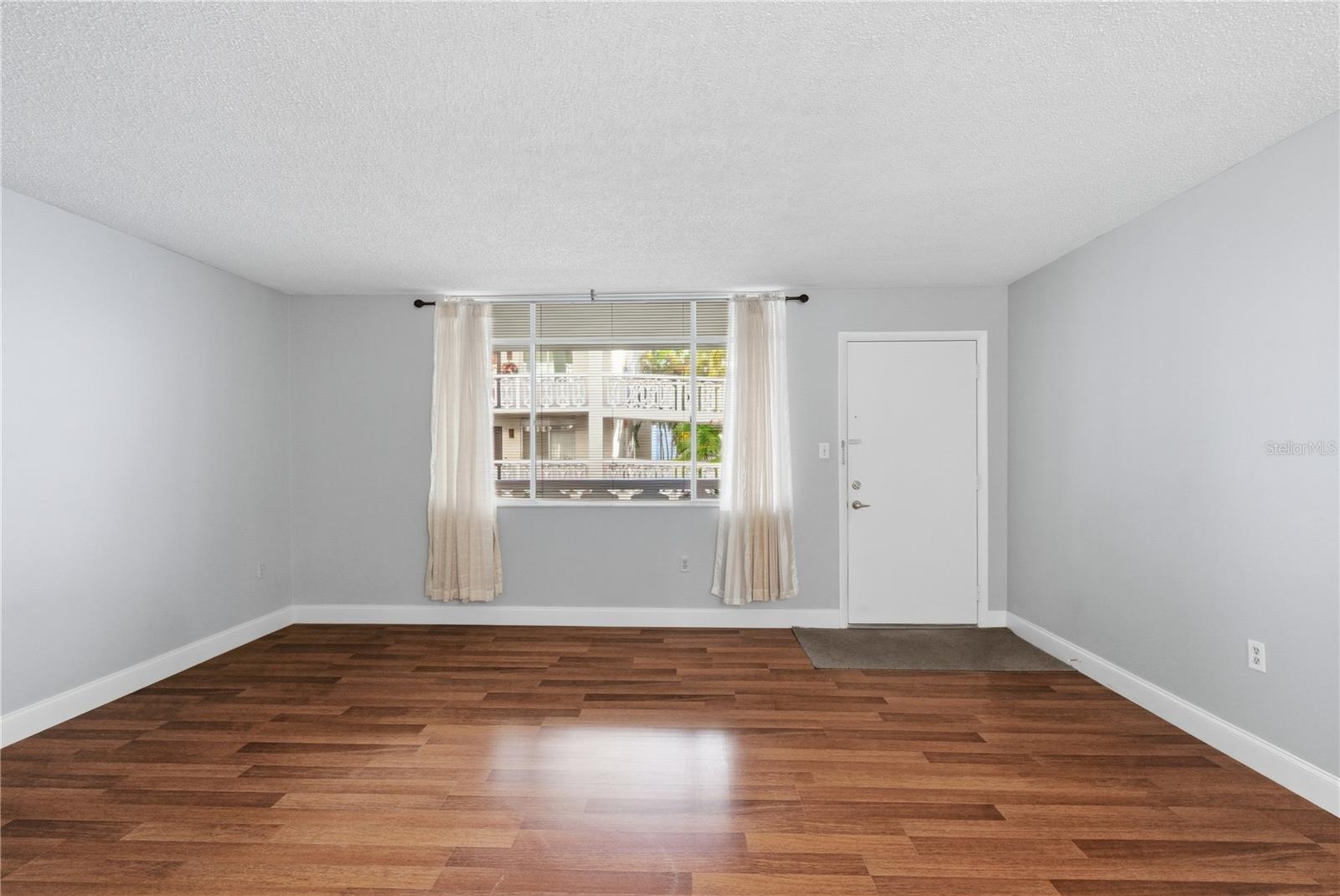 Image 12 of 38 For 2630 Pearce Drive 208