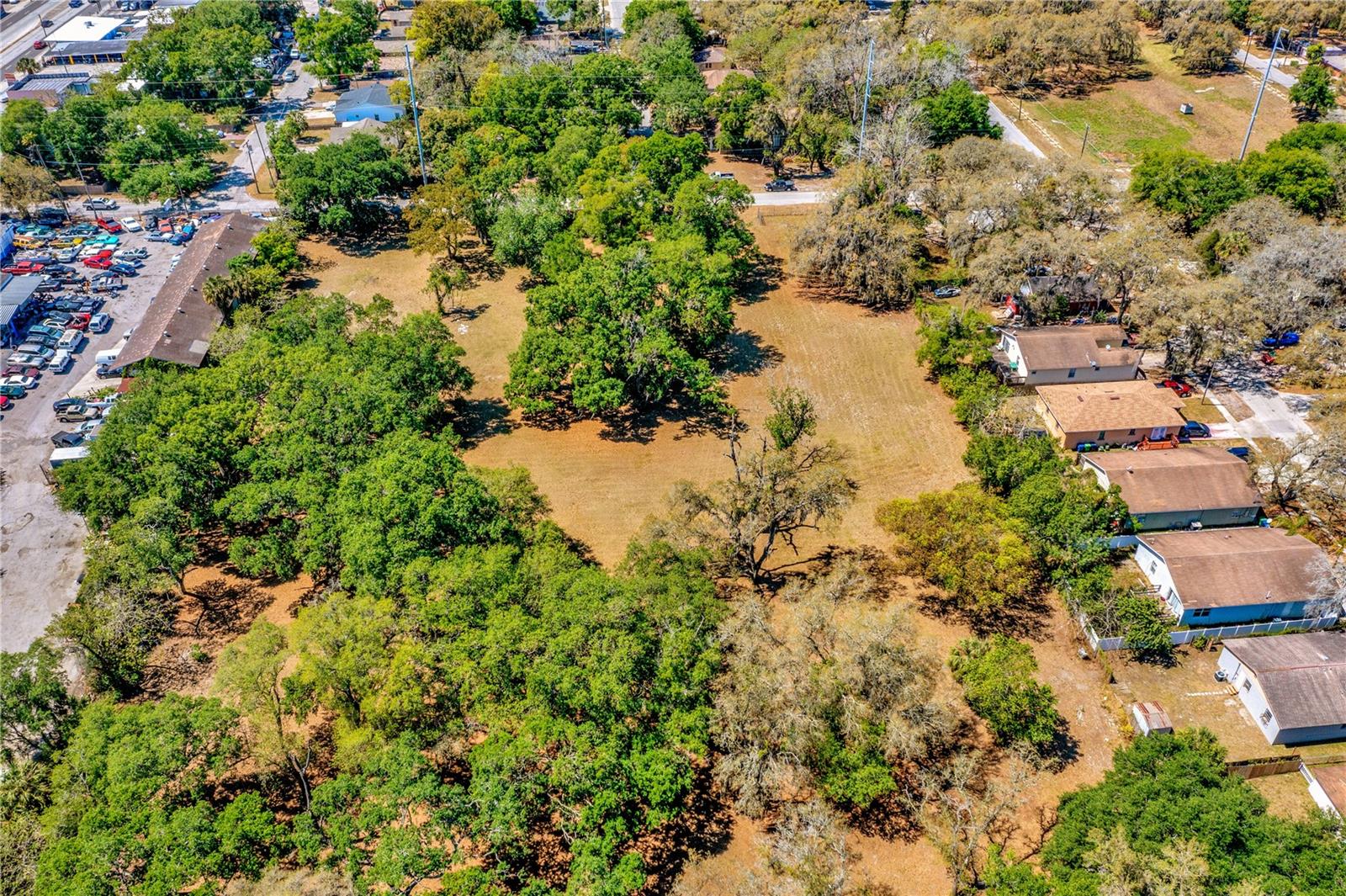 Listing photo id 19 for 5501 37th Street