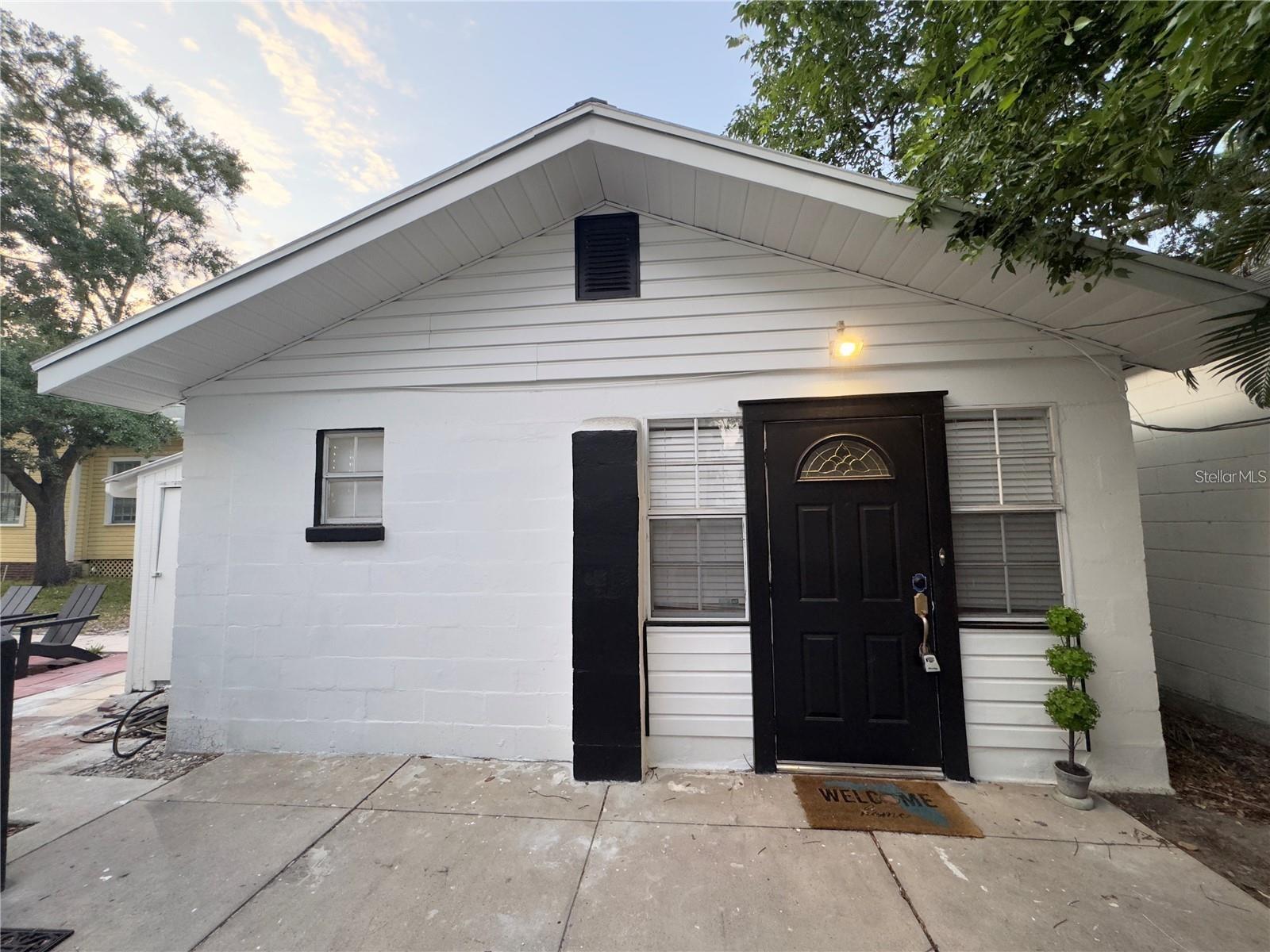 Image 39 of 54 For 609 Azeele Street