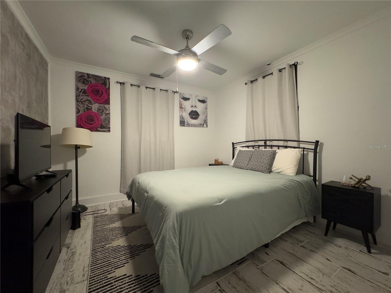 Image 52 of 54 For 609 Azeele Street