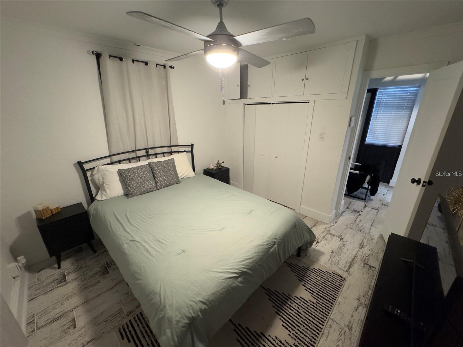 Image 53 of 54 For 609 Azeele Street