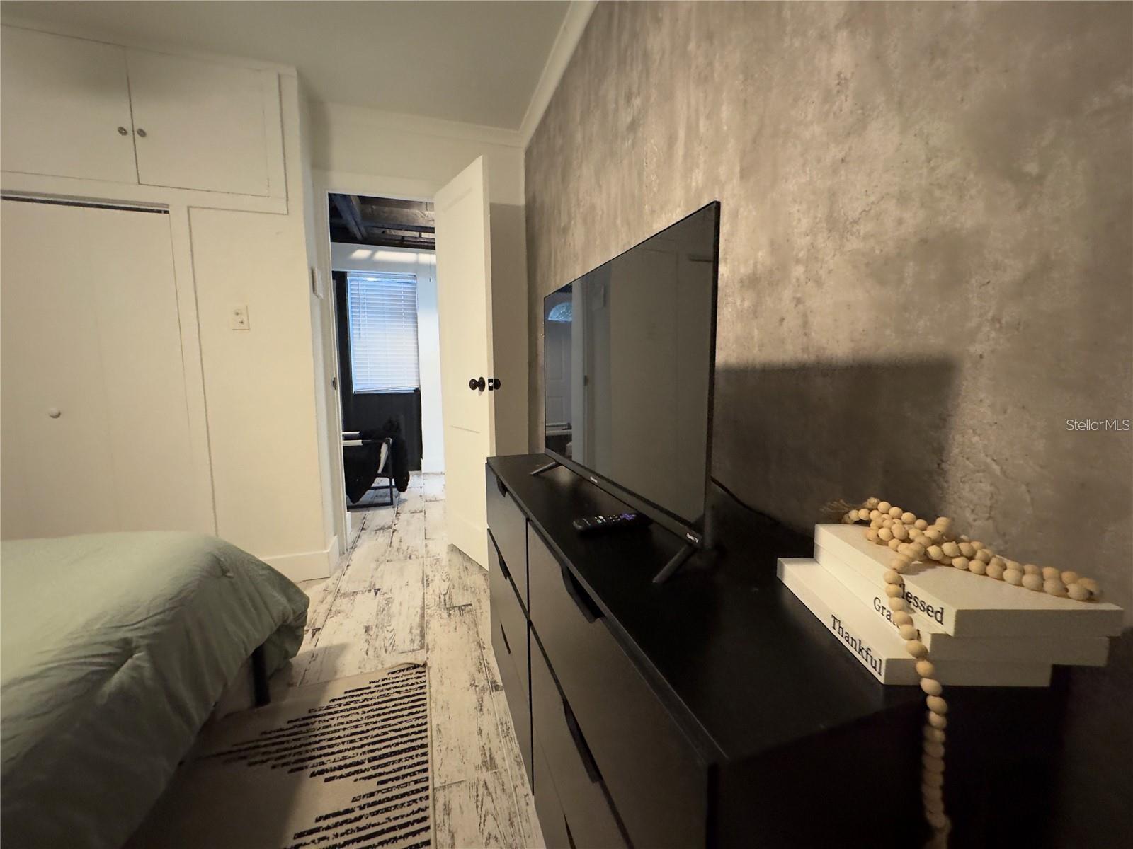 Image 54 of 54 For 609 Azeele Street