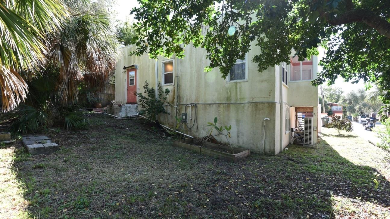 Image 11 of 46 For 213 Jessamine Boulevard