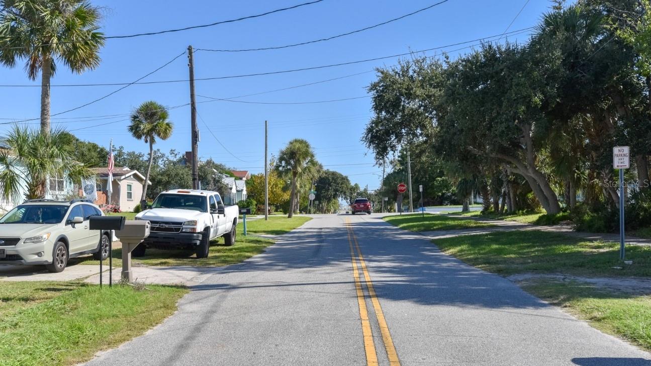 Image 14 of 46 For 213 Jessamine Boulevard