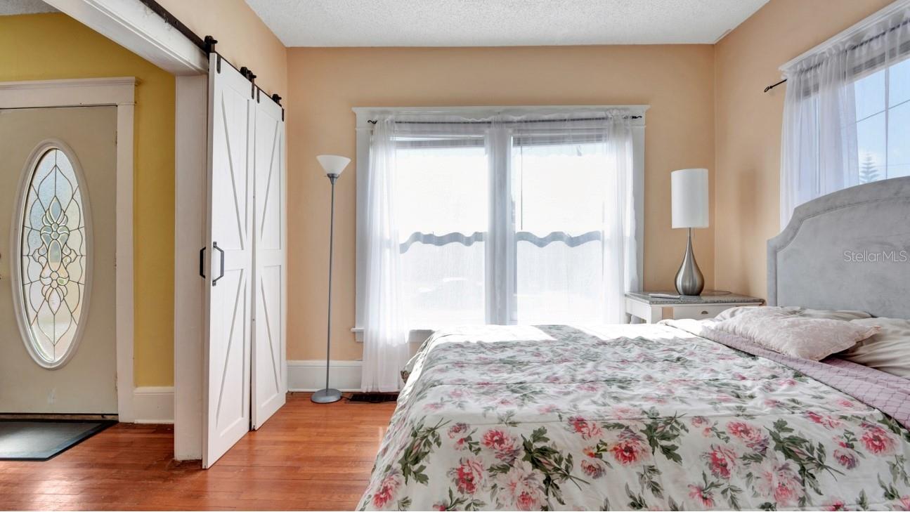 Image 18 of 46 For 213 Jessamine Boulevard