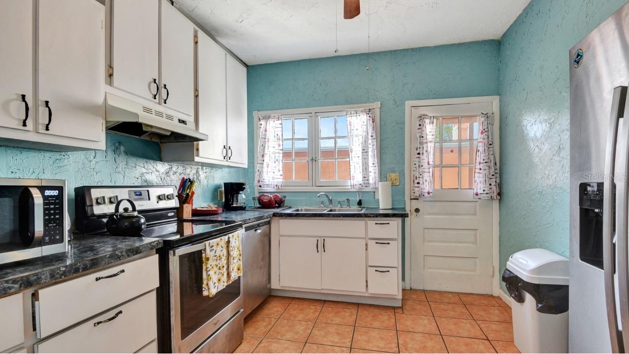 Image 28 of 46 For 213 Jessamine Boulevard