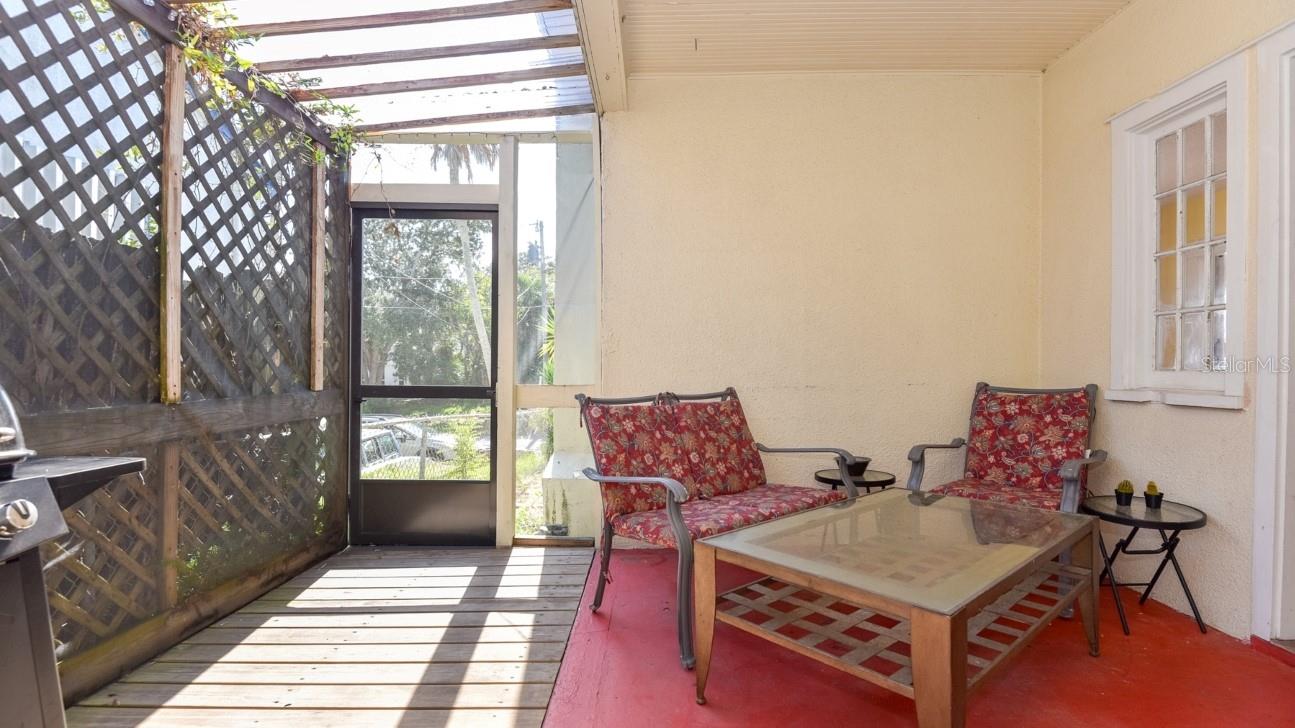 Image 39 of 46 For 213 Jessamine Boulevard