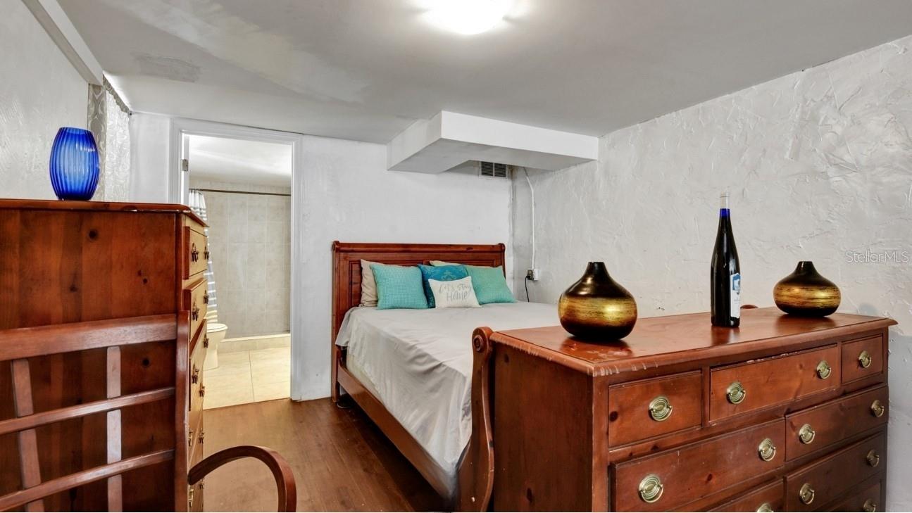 Image 43 of 46 For 213 Jessamine Boulevard