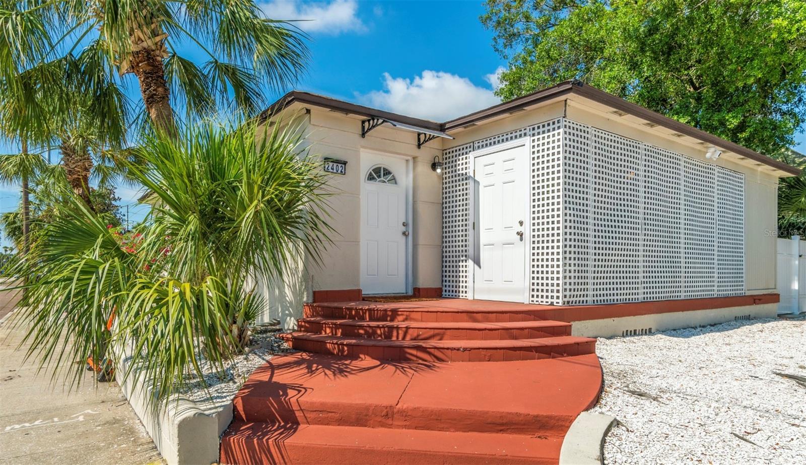 Image 30 of 33 For 2402 Cypress Street