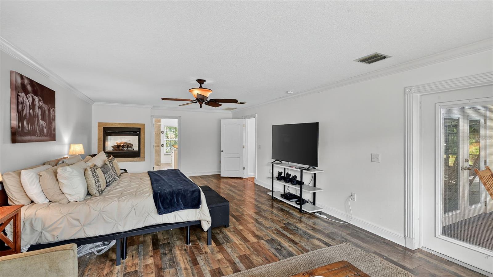 Image 18 of 44 For 26530 Green Willow Run