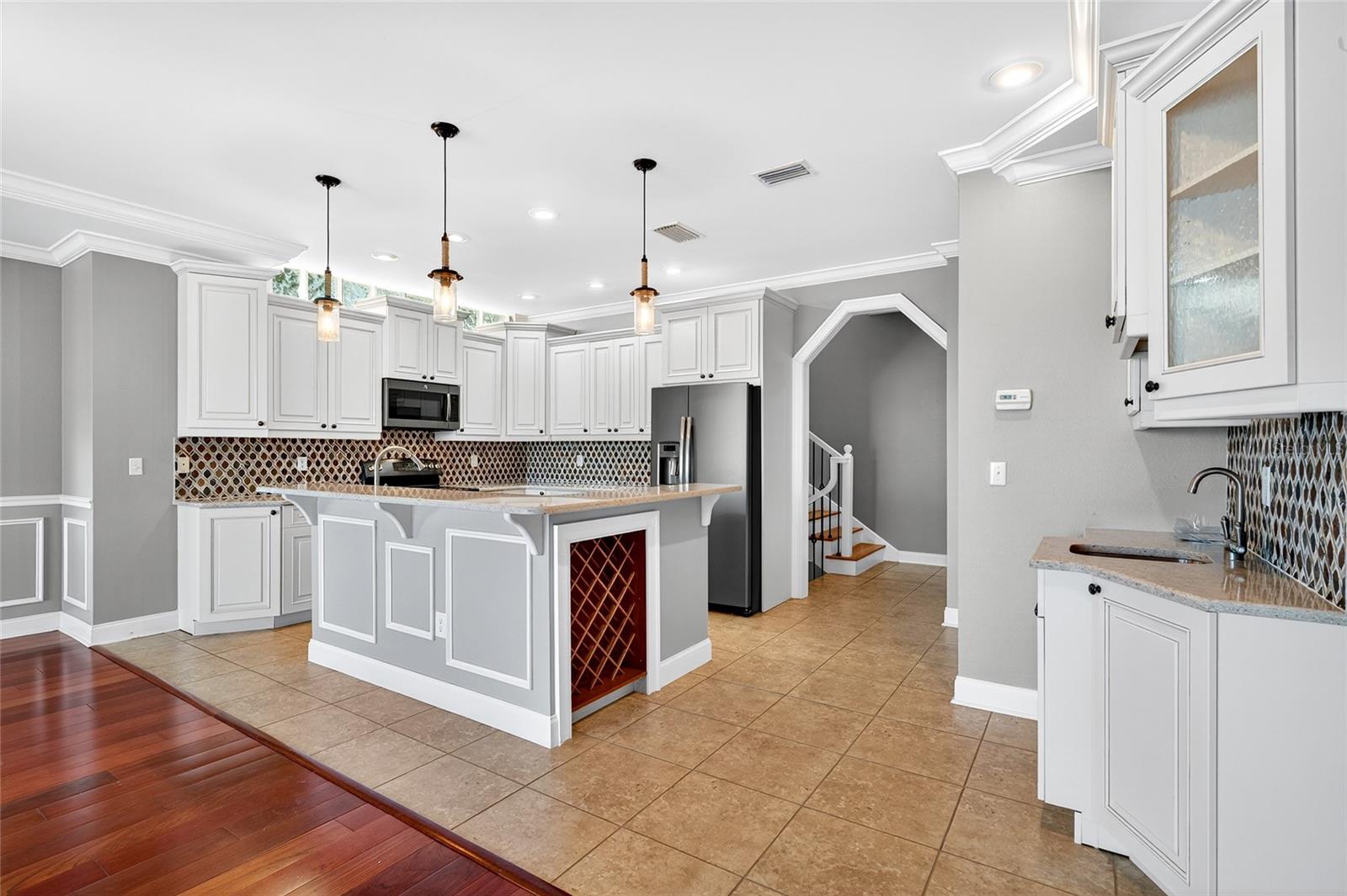 Image 17 of 42 For 2509 Bay Boulevard B