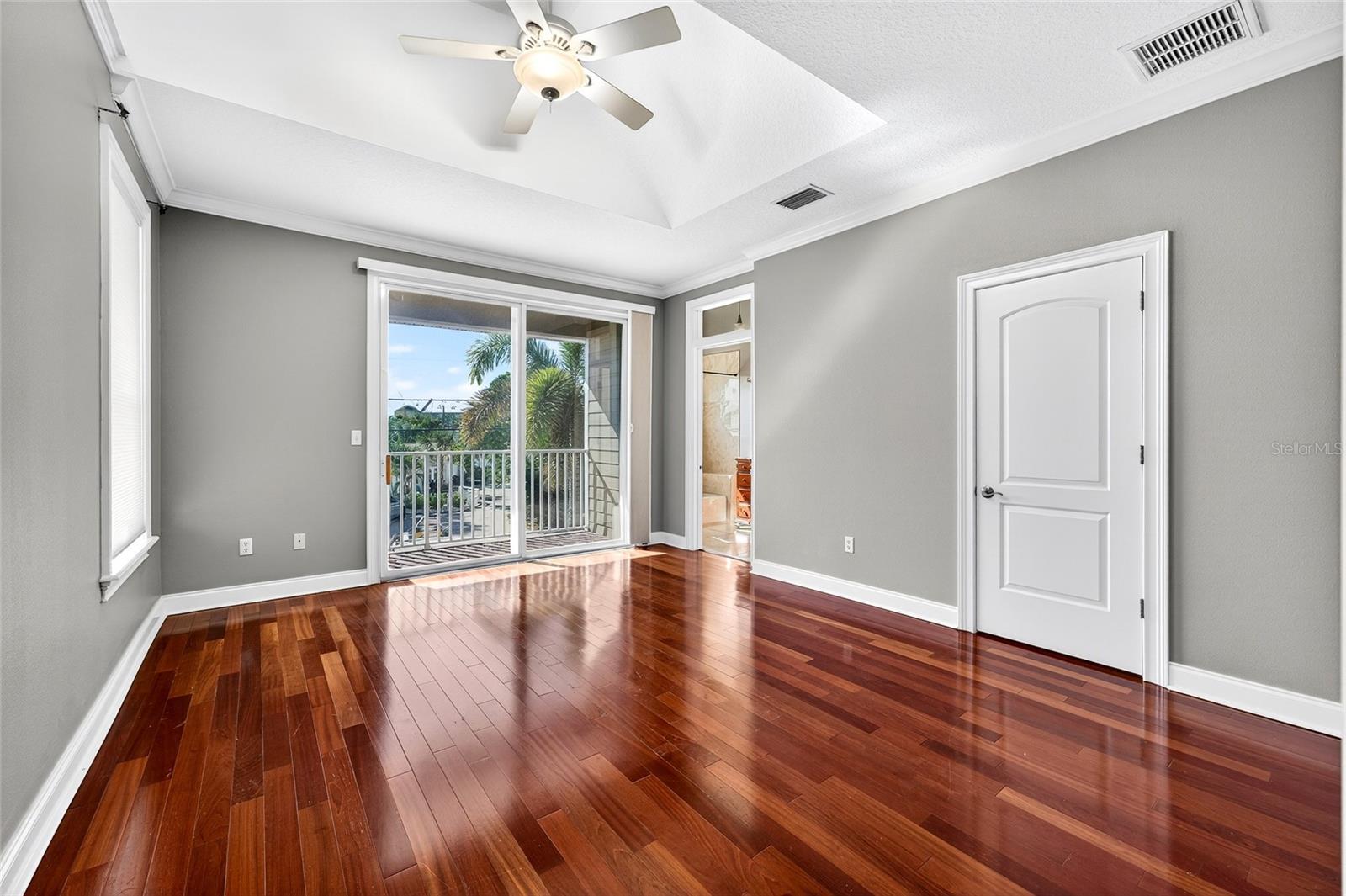 Image 20 of 42 For 2509 Bay Boulevard B