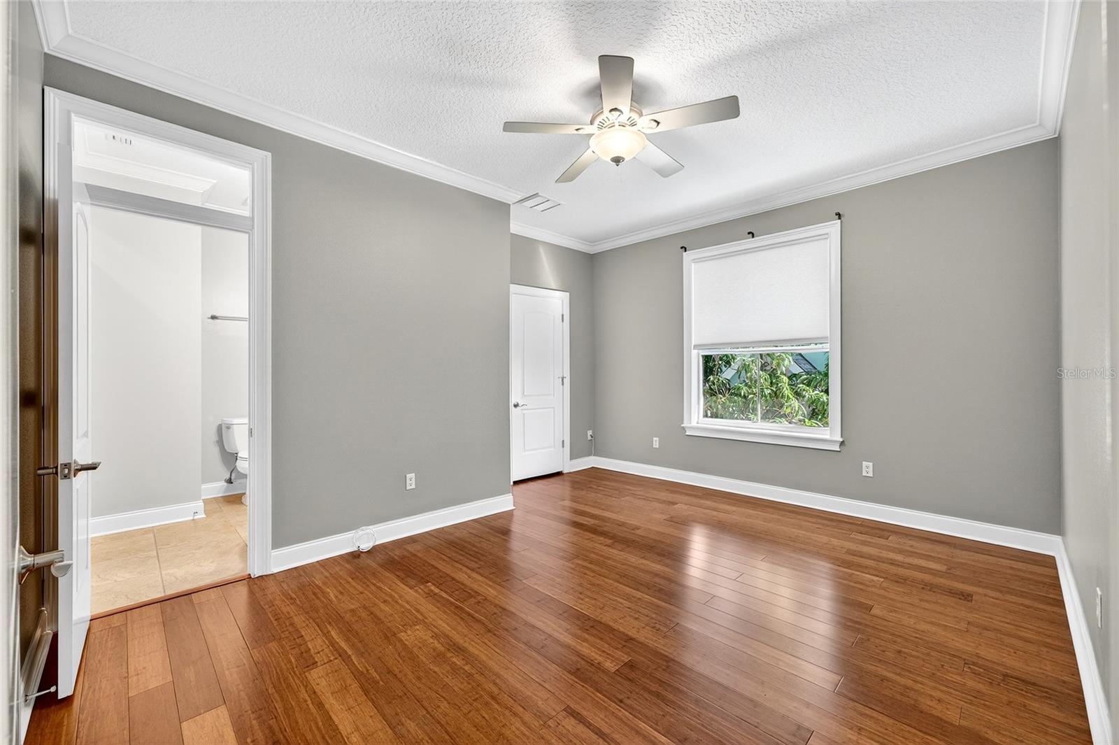 Image 25 of 42 For 2509 Bay Boulevard B