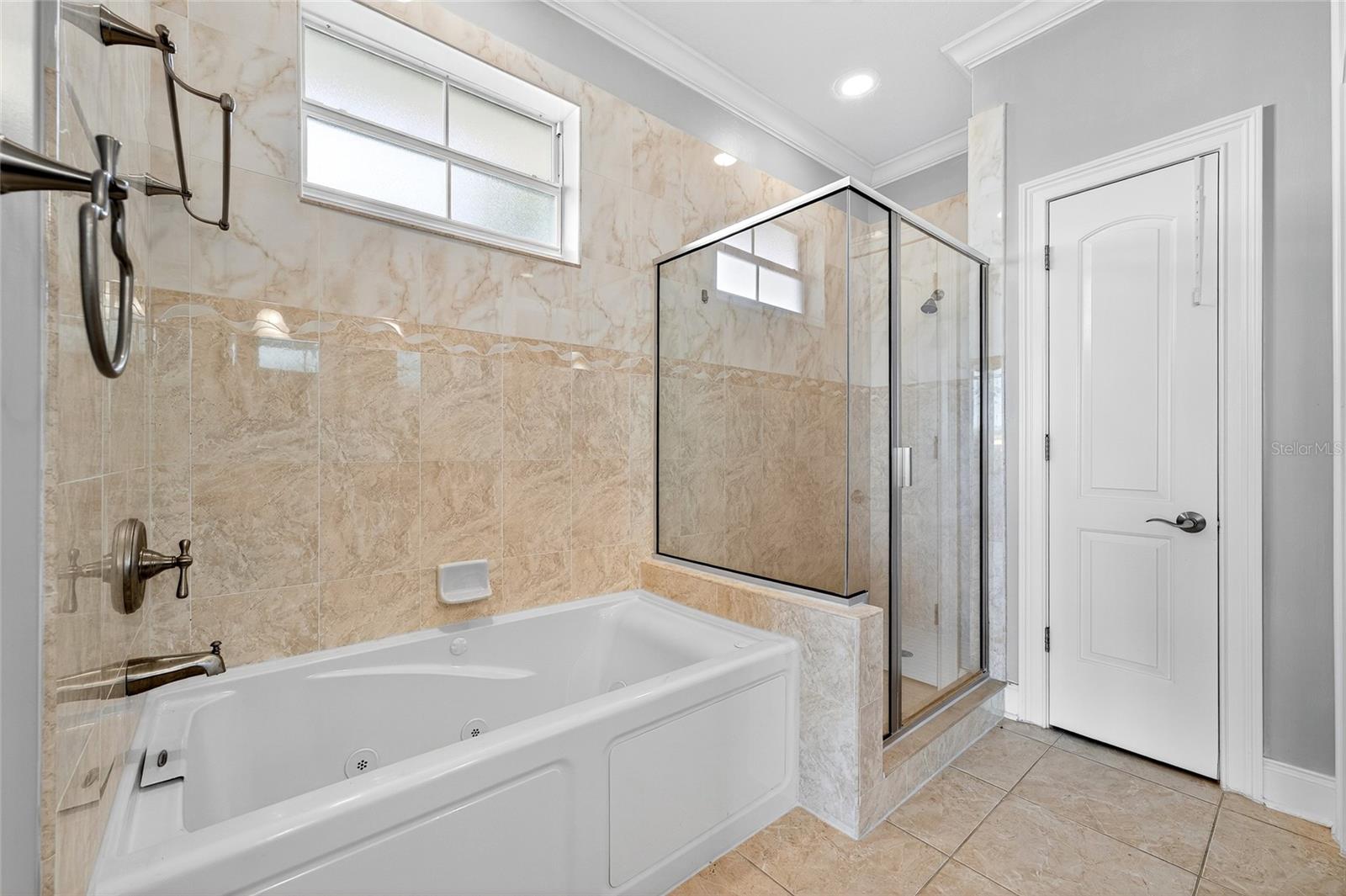 Image 30 of 42 For 2509 Bay Boulevard B