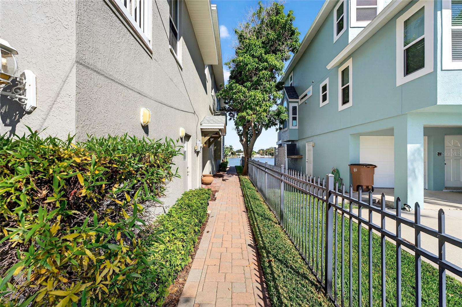 Image 4 of 42 For 2509 Bay Boulevard B