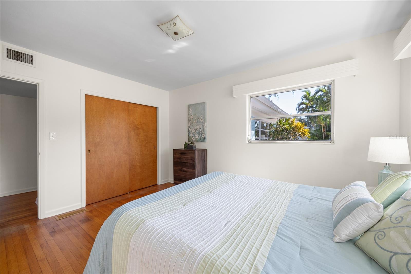 Image 24 of 49 For 1198 Fairway Drive