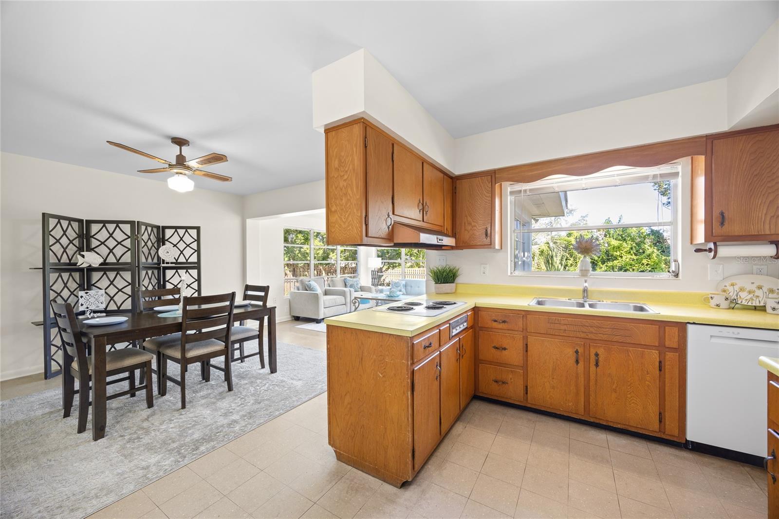 Image 9 of 49 For 1198 Fairway Drive