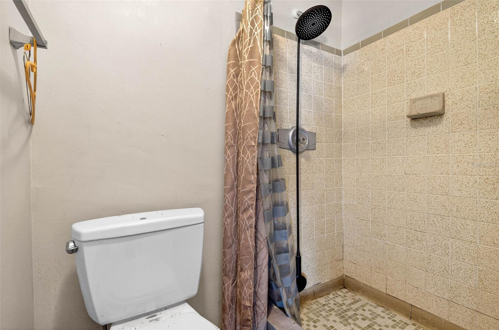 Image 17 of 20 For 4752 Daphne Street