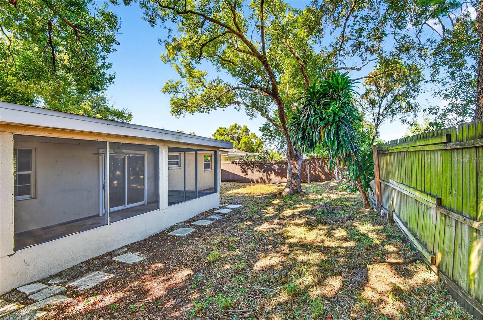 Image 20 of 20 For 4752 Daphne Street