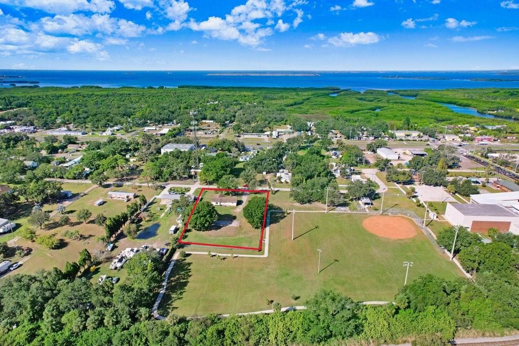 Image 28 of 35 For 11520 Corwin Street