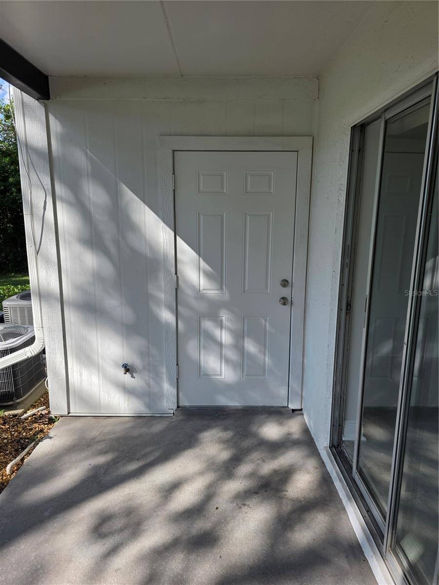 Image 31 of 33 For 3821 Oak Drive J51