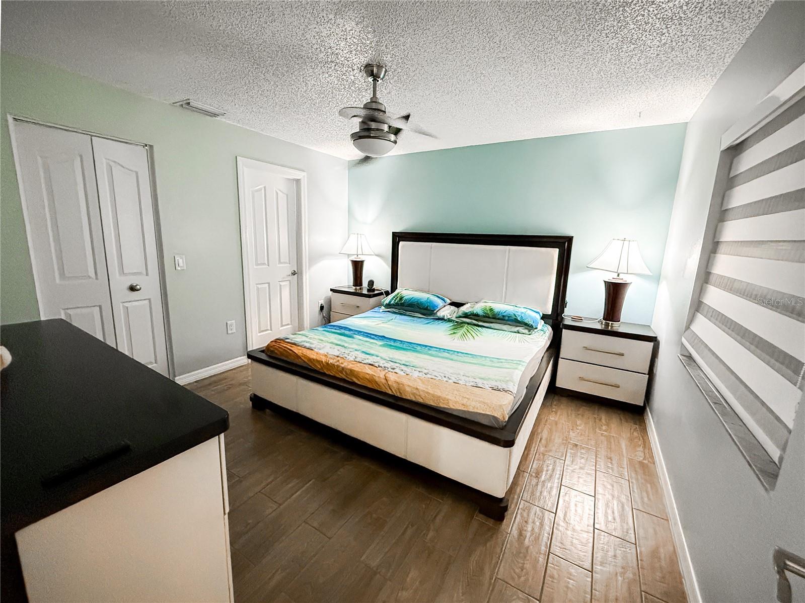 Listing photo id 7 for 1054 Old Field Drive