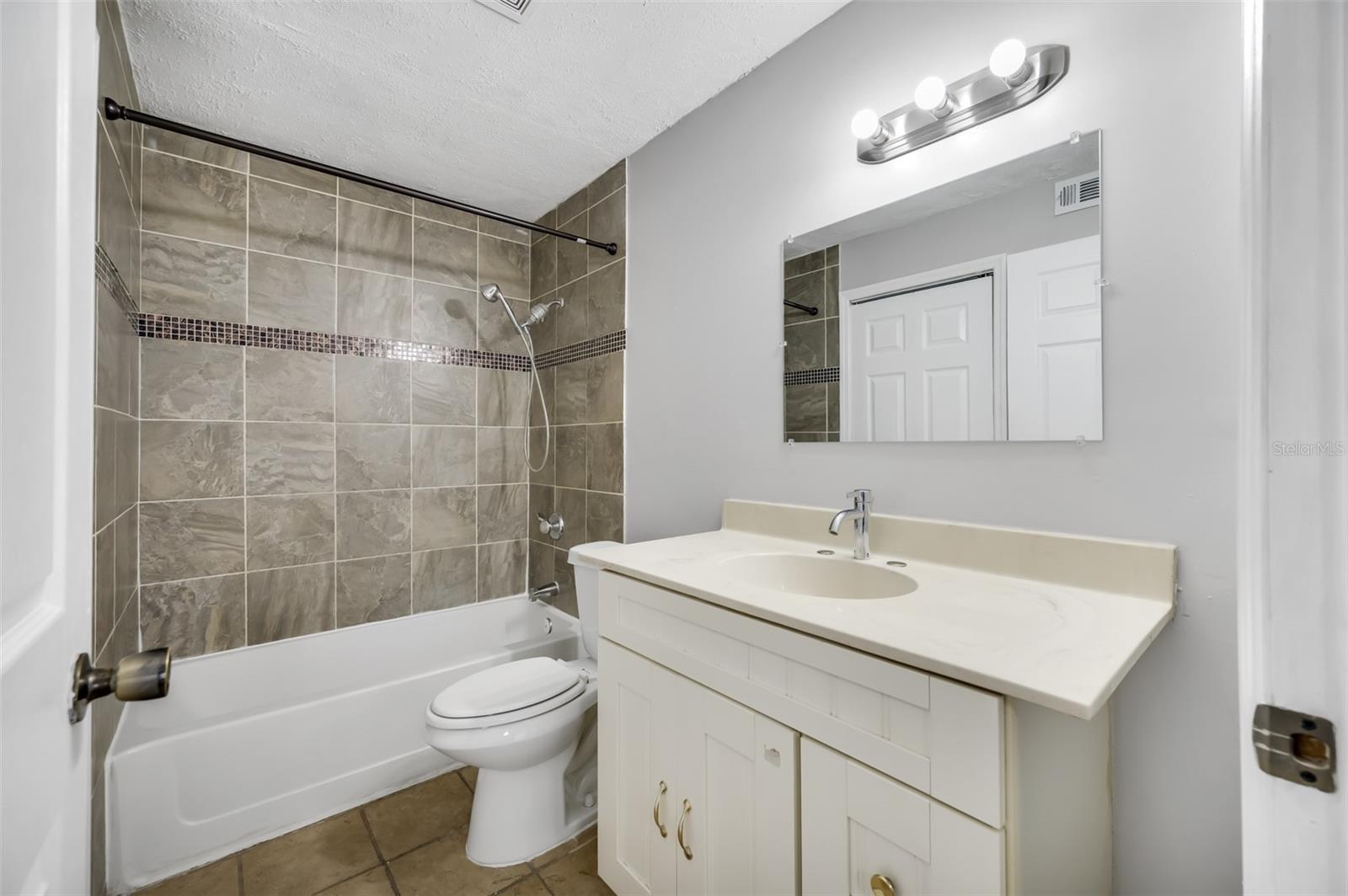 Image 14 of 20 For 8723 Fancy Finch Drive 101