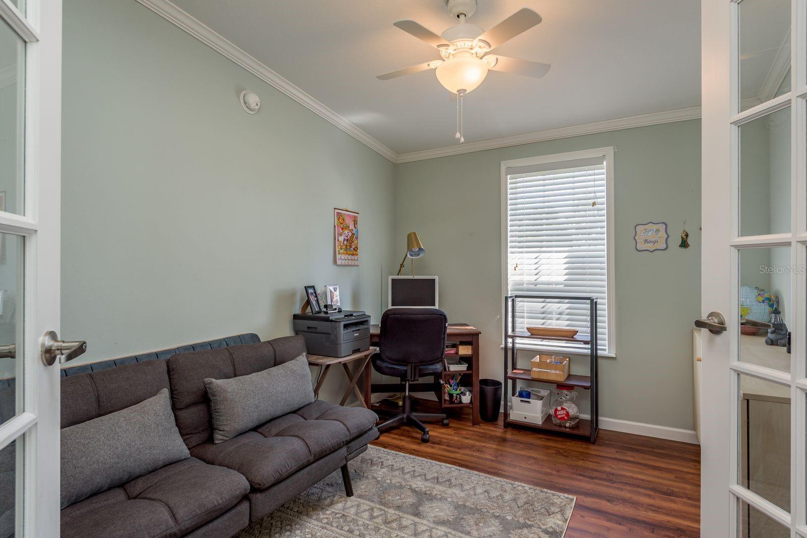 Image 15 of 36 For 36 New Fawn Court 34