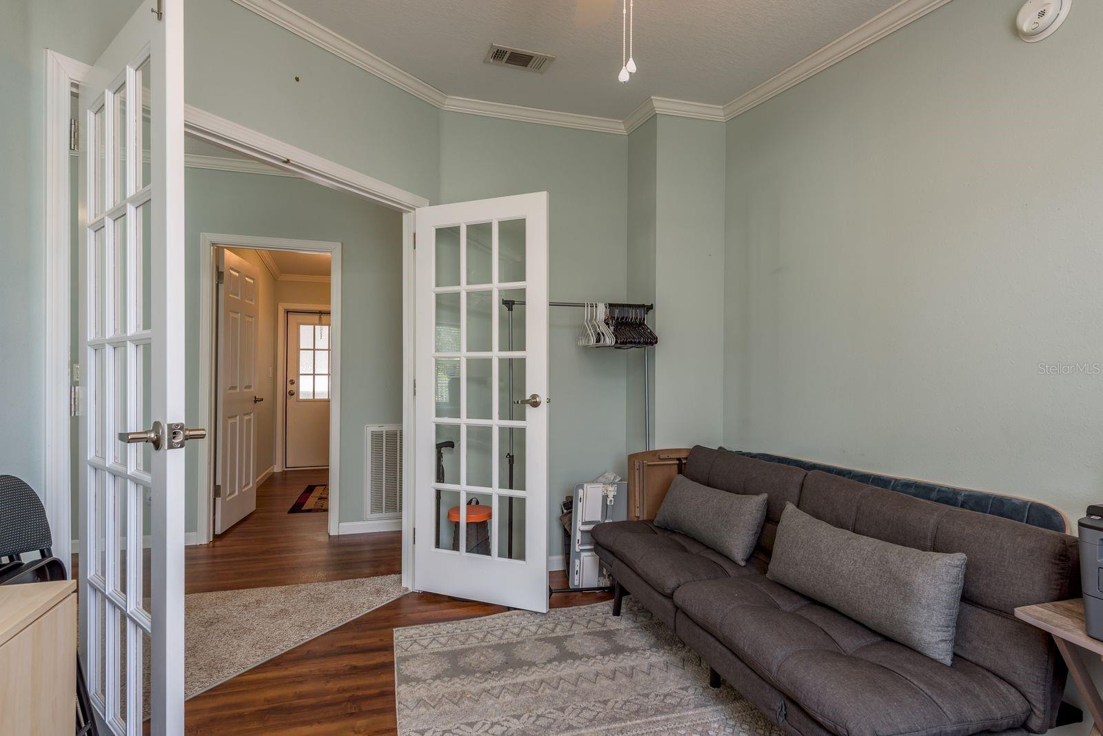 Image 16 of 36 For 36 New Fawn Court 34