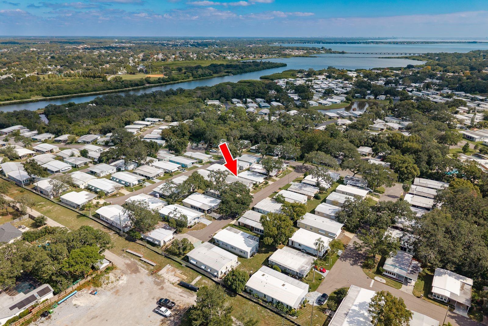 Image 2 of 36 For 36 New Fawn Court 34