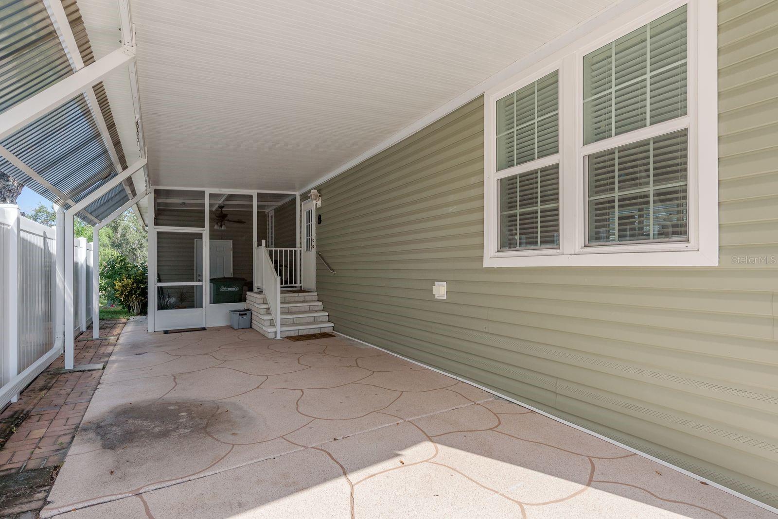 Image 25 of 36 For 36 New Fawn Court 34