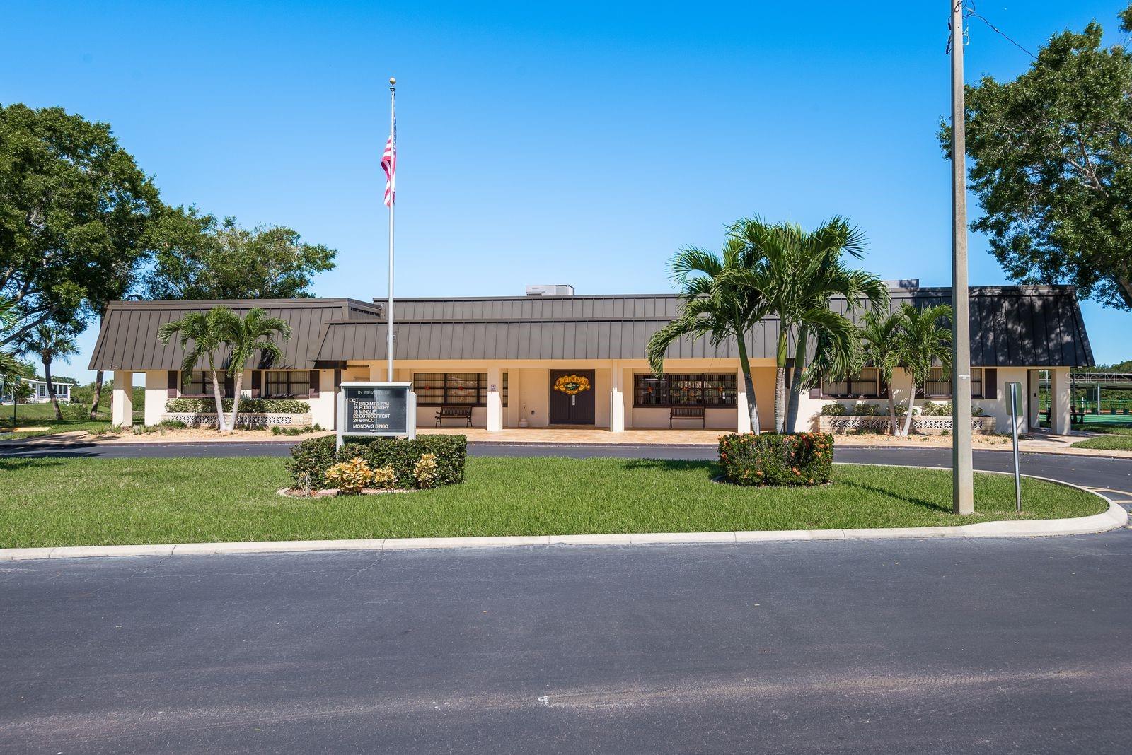 Image 27 of 36 For 36 New Fawn Court 34