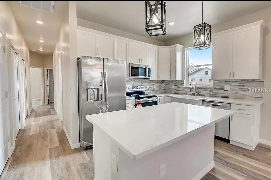 Image 3 of 7 For 3869 Janeen Circle