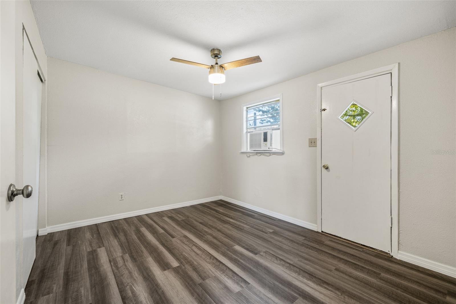 Image 15 of 30 For 39019 Heath Drive