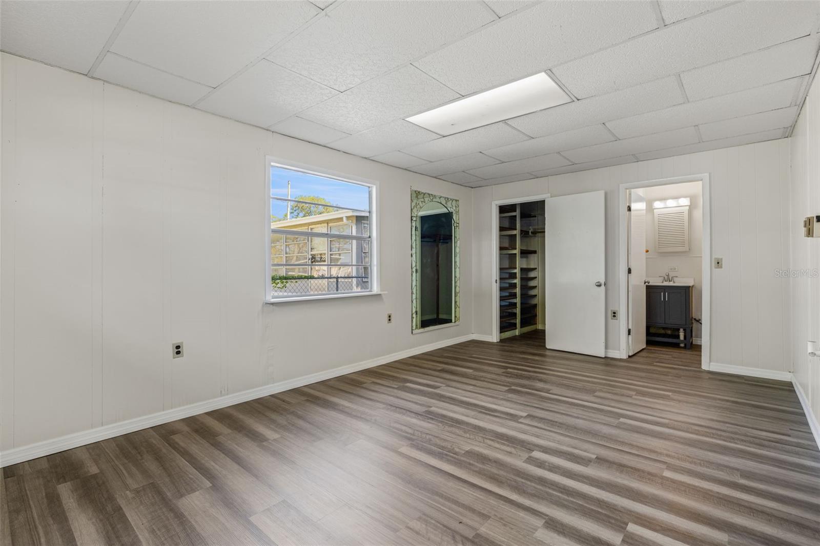 Image 20 of 30 For 39019 Heath Drive