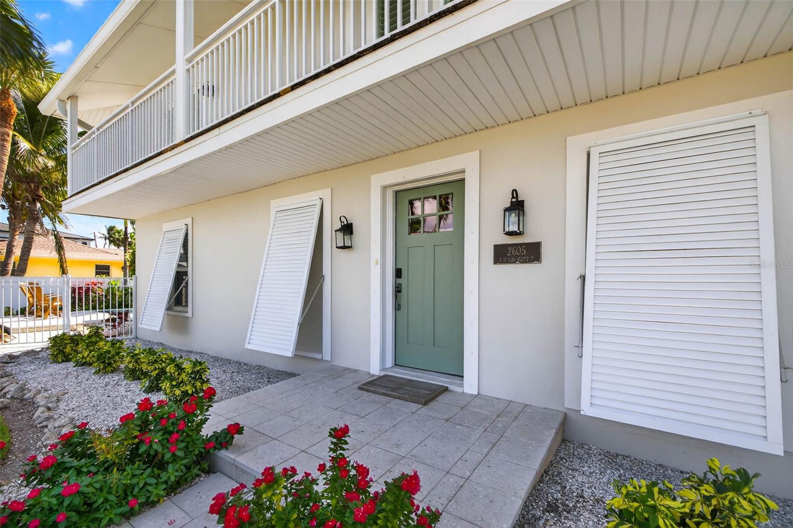 Image 2 of 34 For 2605 Hibiscus Drive W