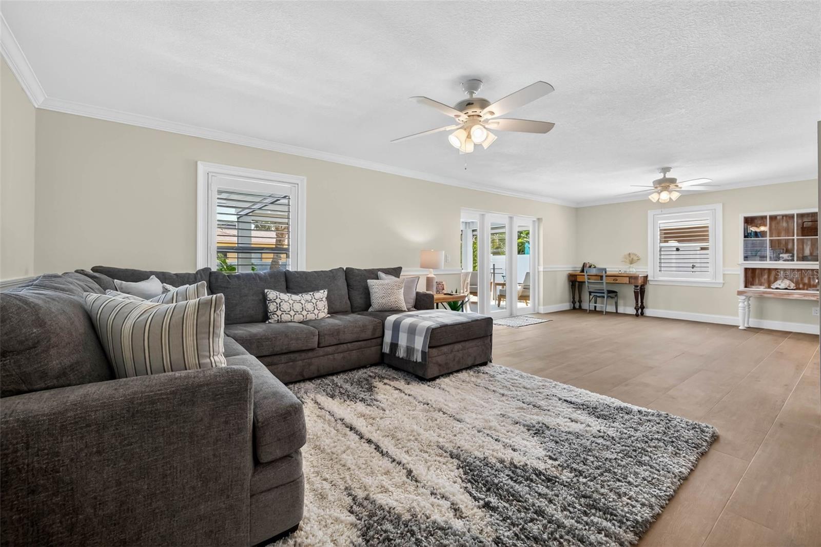 Image 22 of 34 For 2605 Hibiscus Drive W