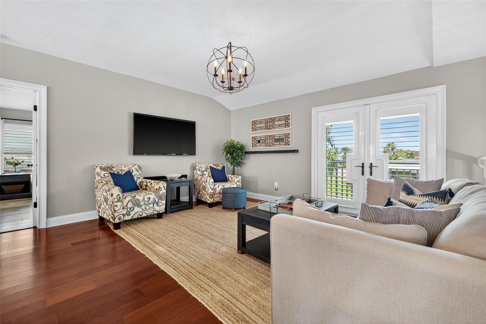 Image 9 of 34 For 2605 Hibiscus Drive W