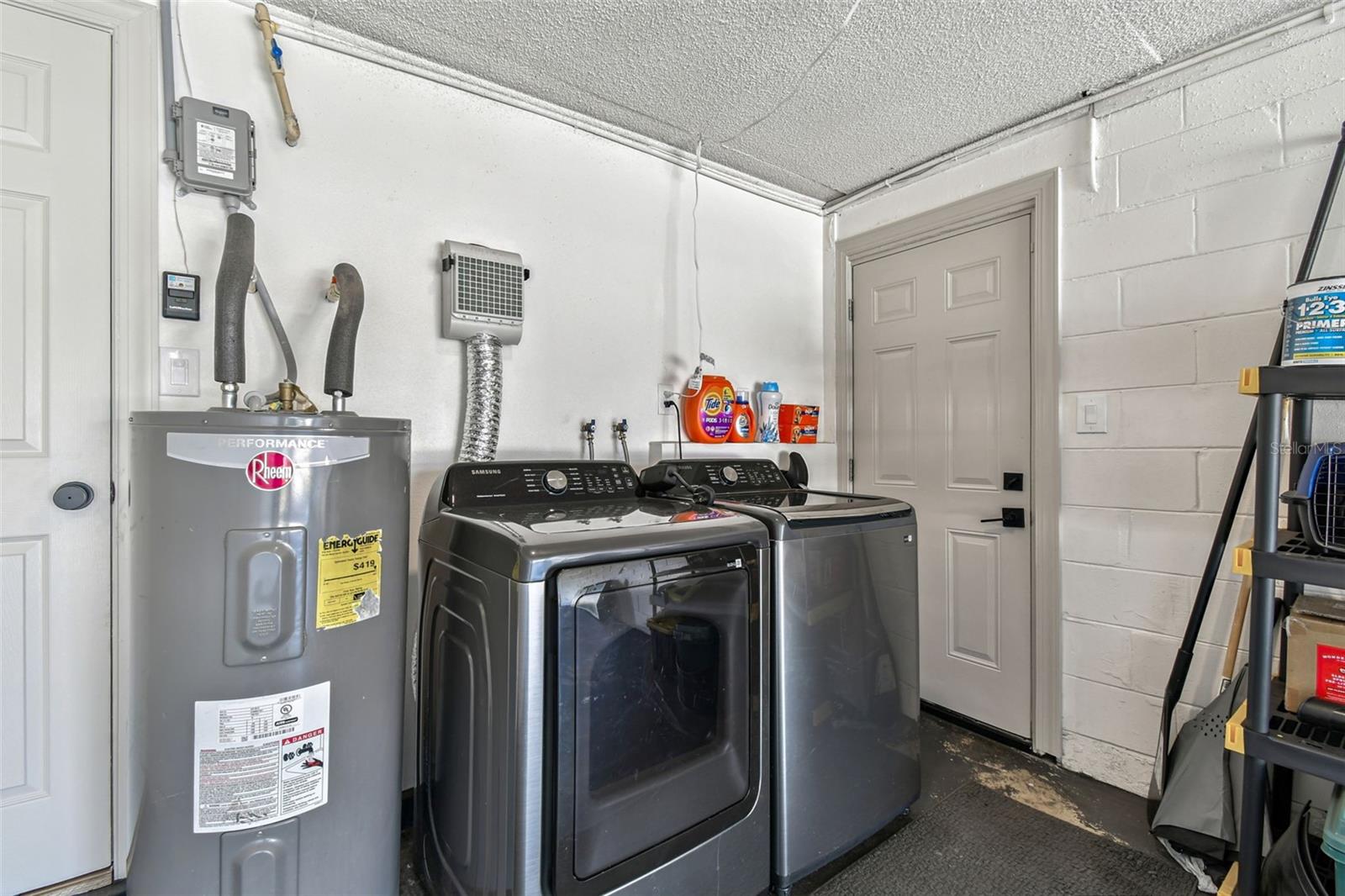 Image 15 of 16 For 12834 103rd Street